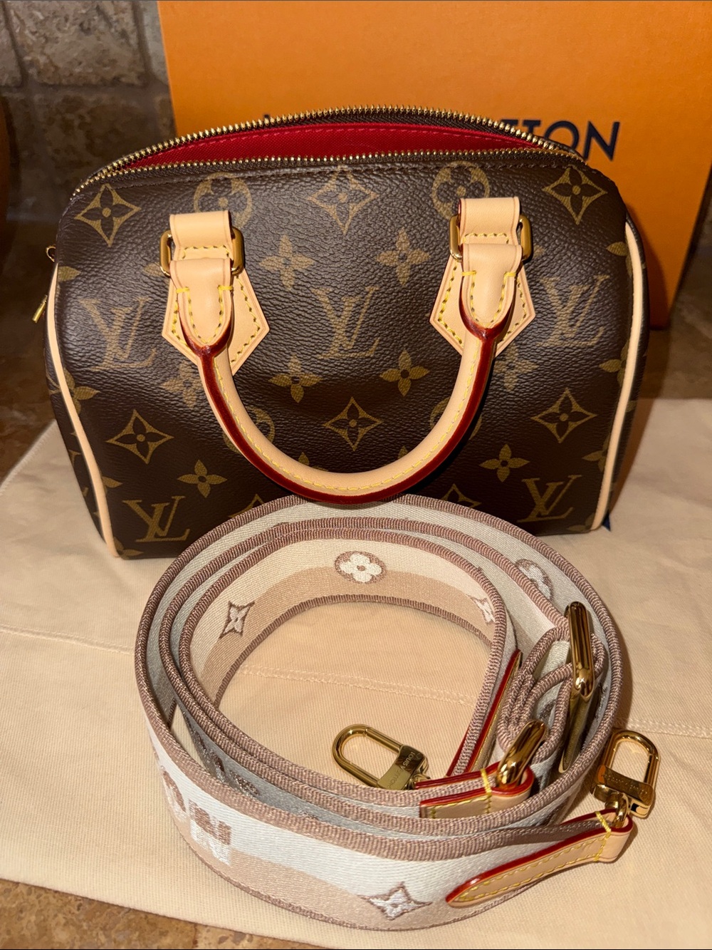 NEW•Louis Vuitton Speedy Bandouliere 20•made in France• W new Zoomoni organizer